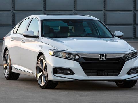 美国人最爱的日系车，仅16万，买凯美瑞后悔了！