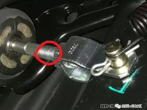 驭胜350调节刹车踏板高度和油门踏板改装作业