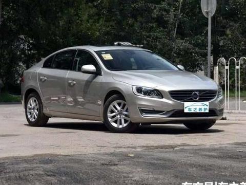 虽为豪华车但外观很低调,内饰简约,安全系数达5星,适合年轻人