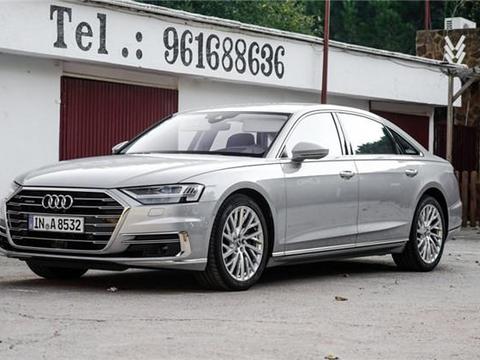 全新奥迪A8L预售价公布下月上市，外形动感似轿跑内饰超奔驰S级