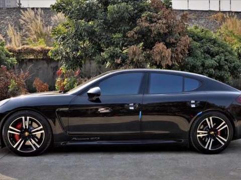 落地价格300万豪车 如今车主落魄到 50多万出售 身份与地位象征