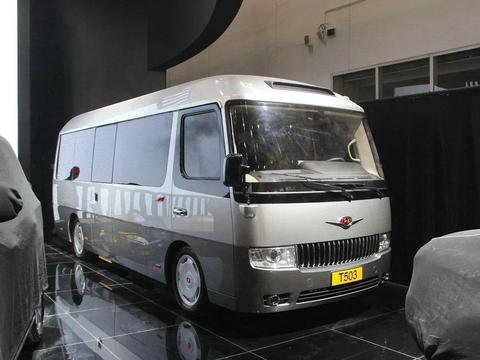 国产车再出神车，红旗L6售价98万，能否取代丰田考斯特！