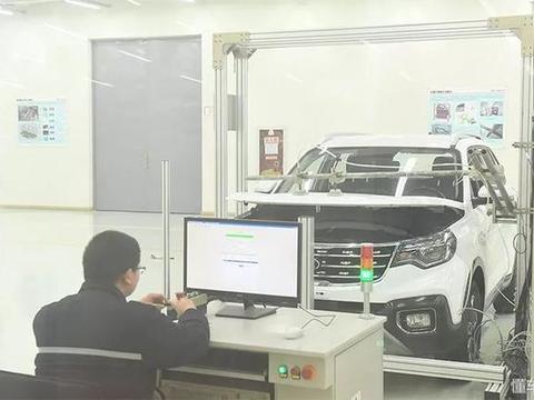 预计售价15万左右，这辆硬派SUV 下个月换代上市，实车亮相！