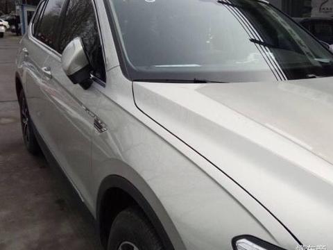 舅舅推荐我买瑞虎7，无奈没现车提了这部，朋友却说买对了！