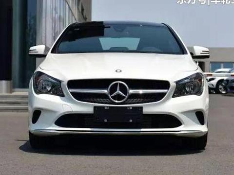 奔驰这款轿跑，只卖25万多，纯进口，标配7个气囊，比CC值！