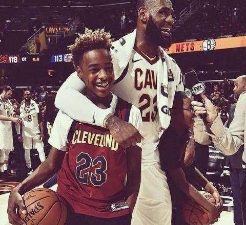 喜讯!库里终于有儿子了,库里:希望他喜欢篮球,