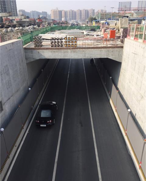 成都日月大道进入改造 完工后将敞开跑