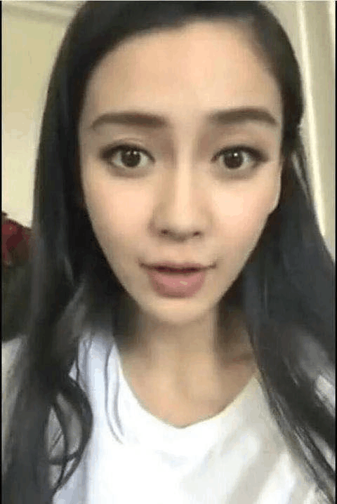 baby与郑爽一起素颜直播, 谁是心机鬼? 一眼看