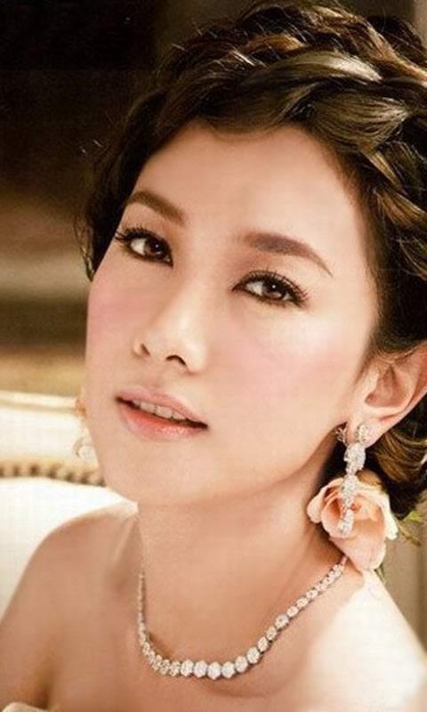 直击:泰国首位女总统英拉,网友:祖籍中国广州,汉族人!