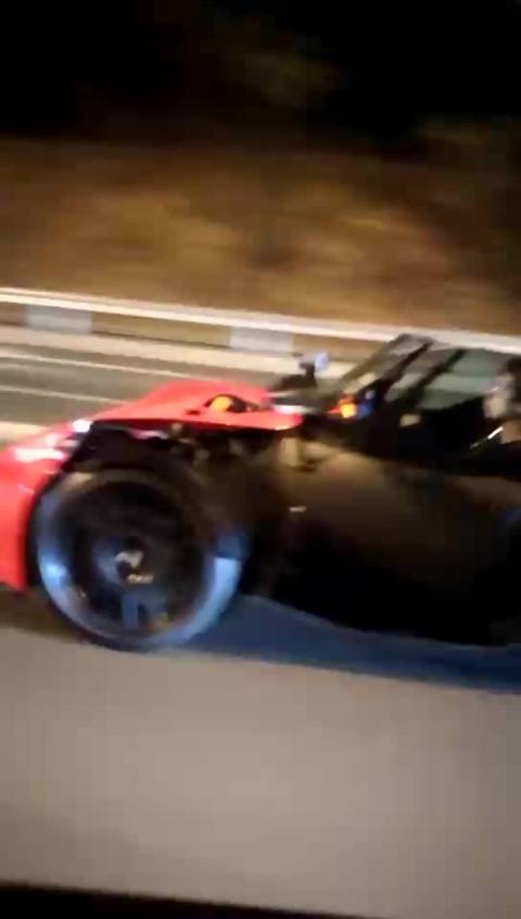 深圳街头这款跑车很拉风，大神指教是什么车？            ​
