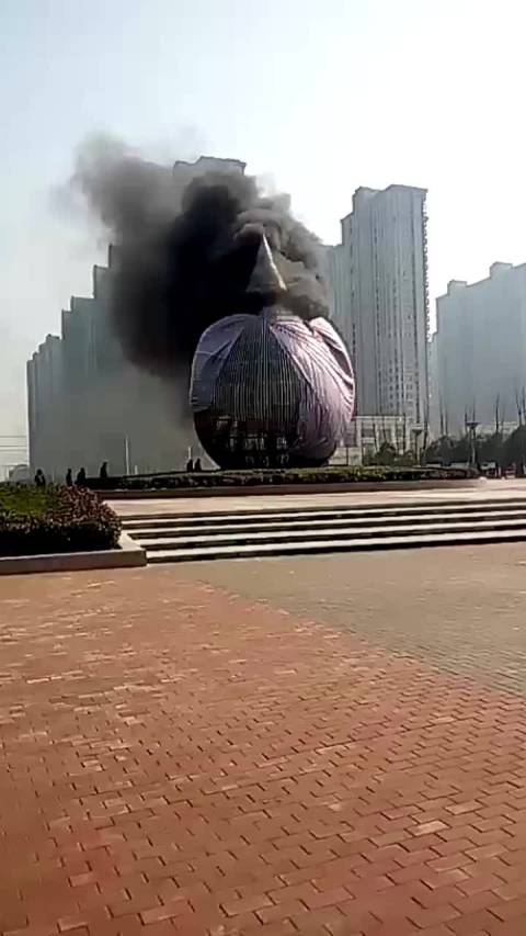 宿州爆料据网友爆料:宿州三角洲公园大水滴,不知是,了