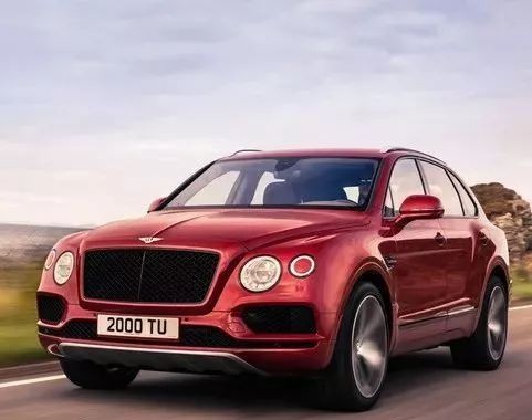 宾利添越4.0T V8汽油版曝光，破百仅4.5s，土豪快来！