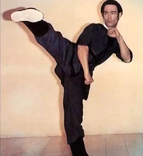 李小龙珍稀邵氏古装试妆照，饰演年羹尧，相信很多人都没见过