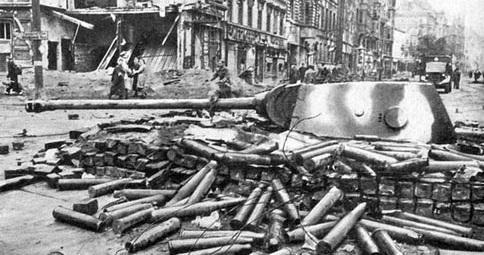 帝国的毁灭 希特勒死后的帝国大厦保卫战