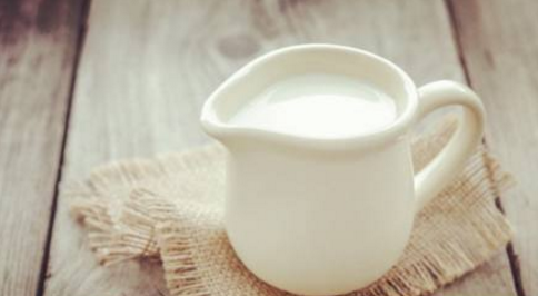 纯牛奶和鲜牛奶哪个好,纯牛奶和鲜牛奶的区别