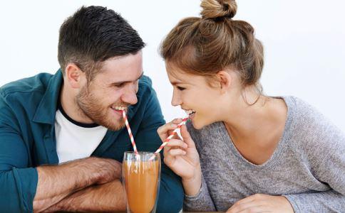 男生对一个女生有好感会有什么表现