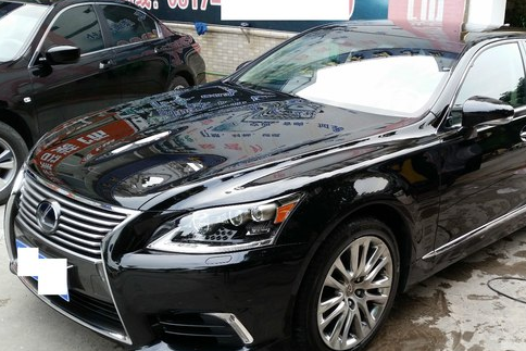 老板开奔驰S级嫌太招摇，怒换200万雷克萨斯真低调！