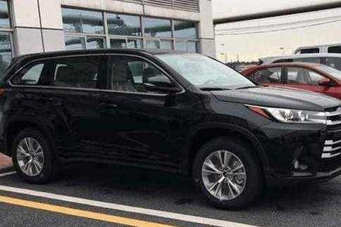 上市近三年的日系车，对手都降了3万，它为何一直加价还热销？