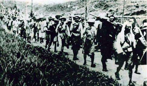 1932年毛主席和朱德做了項什麽決定？被國共兩黨同時嘲笑