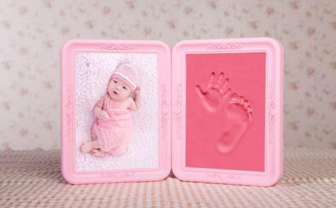 为什么刚出生婴儿要留脚印