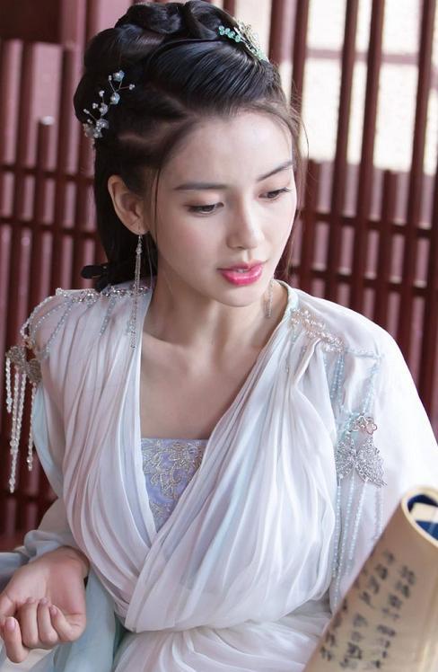 Angelababy古装,baby古装剧 angelababy的古装简直是太美了!笑起来更明媚动人!这颜值必须服