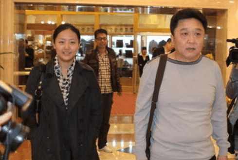 于谦老婆原来长得这么漂亮, 难怪郭德纲老是惦记嫂子