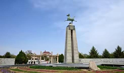 赣州火车站雕塑为什么被人嘲笑？