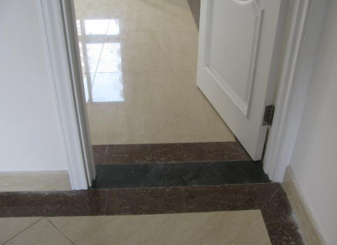 门槛石是用花岗岩还是大理石好?听完老师傅的