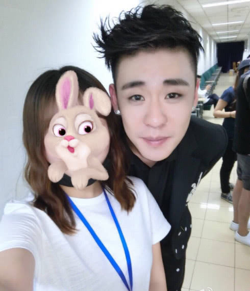 没想到张云雷的前女友性格如此彪悍，与张云雷吵架竟然用刀?