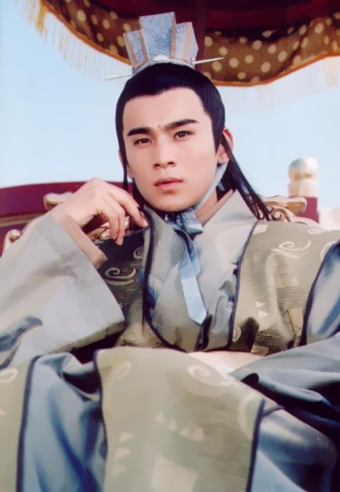 认识的第一个古装男神就是乔振宇,一个大写的帅_新浪