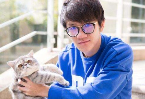 熊猫主播排行_熊猫TV五大主播人气排行:若风垫底、PDD仅第三,第一火遍全网!