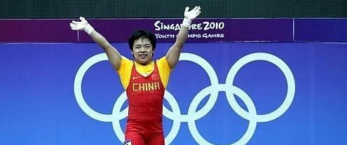 中国昔日举重霸主因帮派利益被牺牲，如今再次无缘奥运销声匿迹