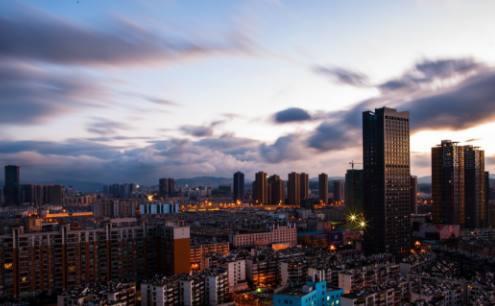 西南地区战略性高铁枢纽的规划,有望定位在这