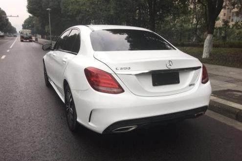 不到30万买辆“入门级”奔驰豪华车，半年后车主这样回复