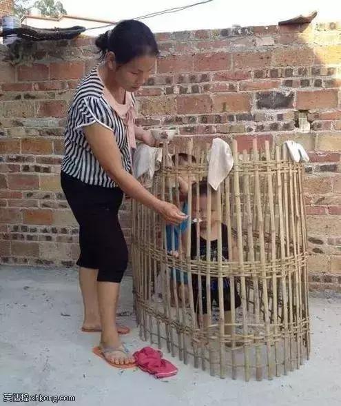 搞笑图片:妹子求求你穿上棉裤再出门吧!