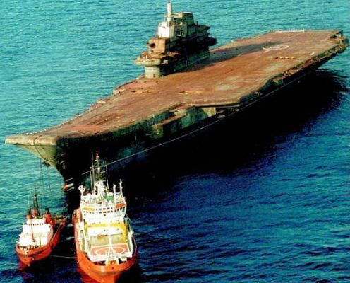 瓦良格回国路:土耳其勒索十亿美金,希腊船员为