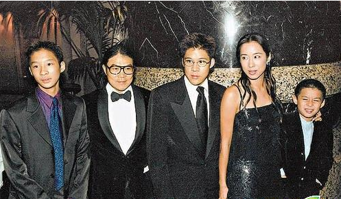 郭晶晶60岁婆婆近照,47岁休夫,50岁再嫁百亿富