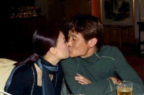那英自曝满足不了前夫，竟是两人离婚的原因