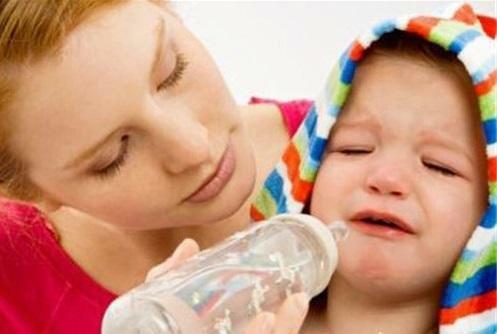 宝宝脱水的具体表现有哪些,该怎么办?