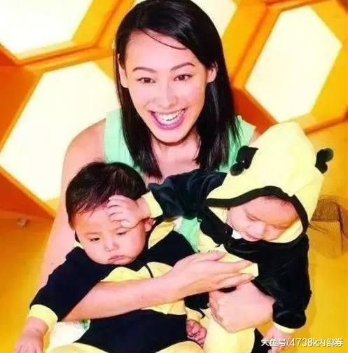 盘点娱乐圈生了双胞胎的七位女星, 最后一位是小昭的扮演者!