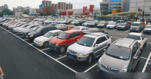 日本国家领土小，但是停车位大，原来都是这么设计的
