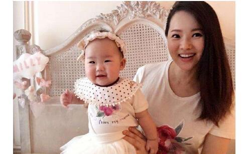 伊能静、林青霞47岁还在生二胎,女人到底多少