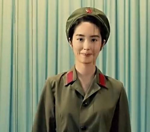 芳华林丁丁是小哪吒演唱者, 男友比她大30岁