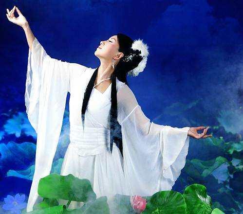古代重生女主虐恋小说，倾国倾城，其实要倾的不过一人