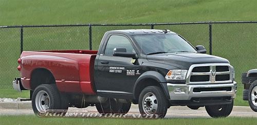 谍讯：2018款Ram 5500（普通驾驶室+双排后轮长后厢