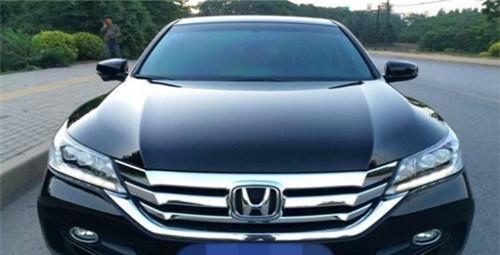 开了三年的雅阁车主还想20万卖出，雅阁是保值但这价肯定没人买