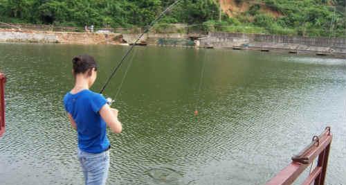 秋季使用串钩钓鲫鱼的一些技巧分享,一杆都能