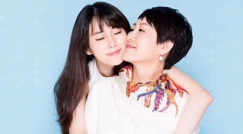 《声临其境》开播：沈梦辰说错话被骂，张凯丽女儿微博骂声一片