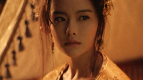 《特工皇妃》中的最美女配,素颜照见光死,穿上