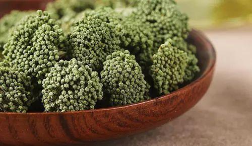 三七花泡水的6种吃法、6大功效与7项注意!